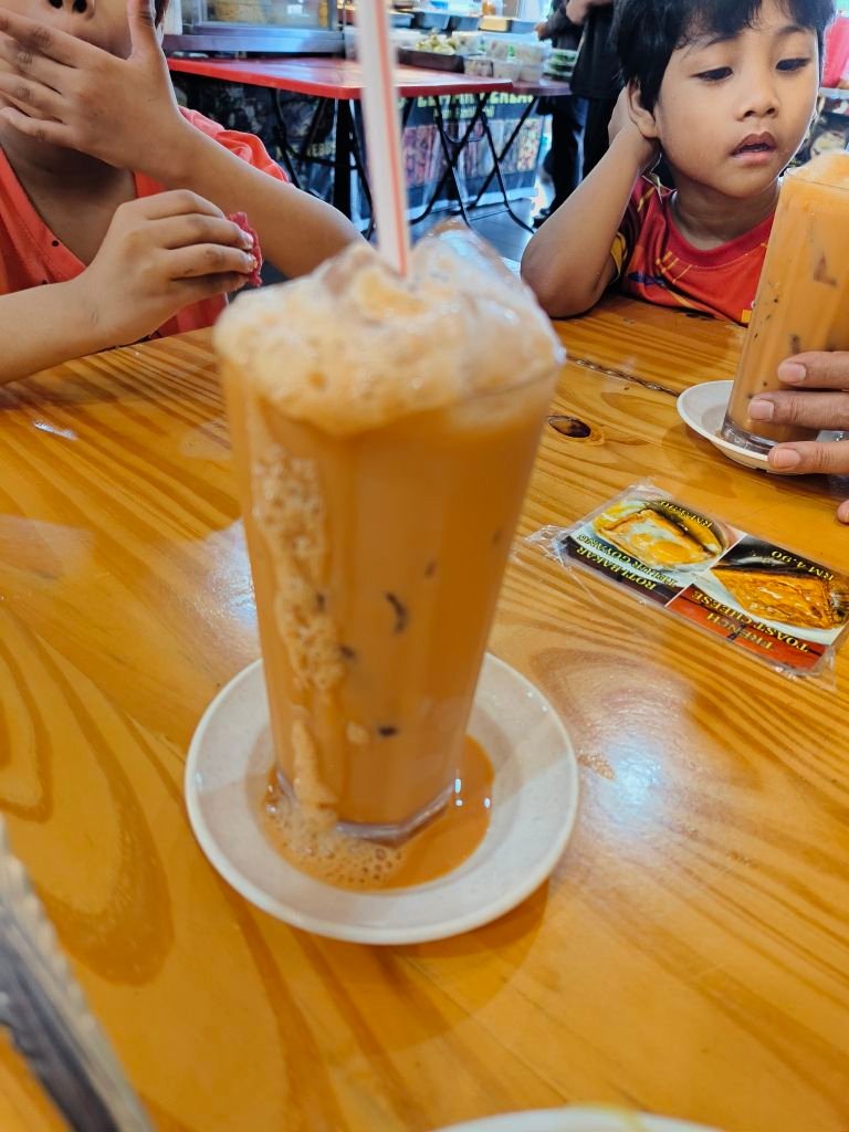 teh-ais-berbuih-melimpah